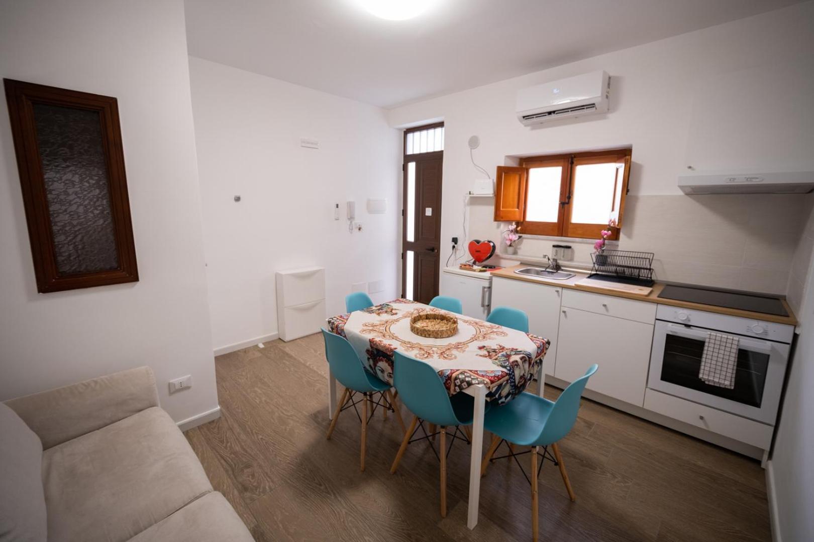 Matilde'S Holiday House Terrasini Εξωτερικό φωτογραφία